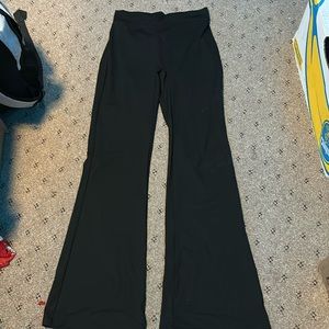 Bell bottom booty lifter leggings